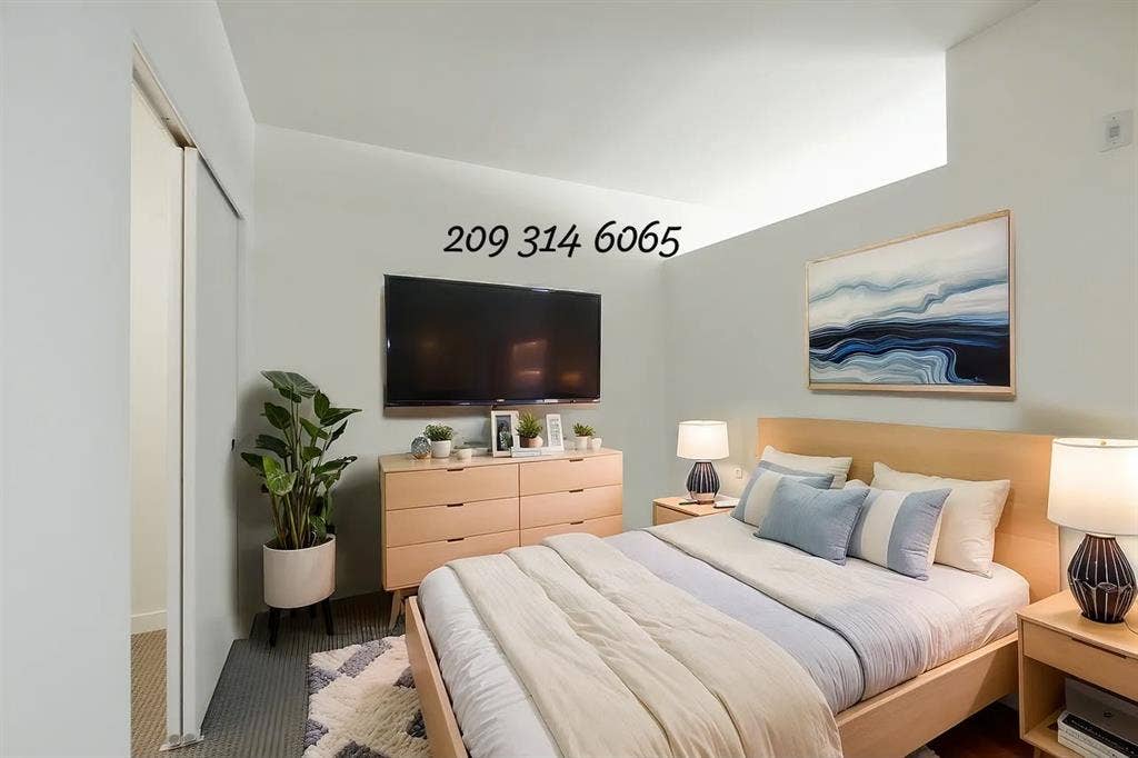 Belltown, located between