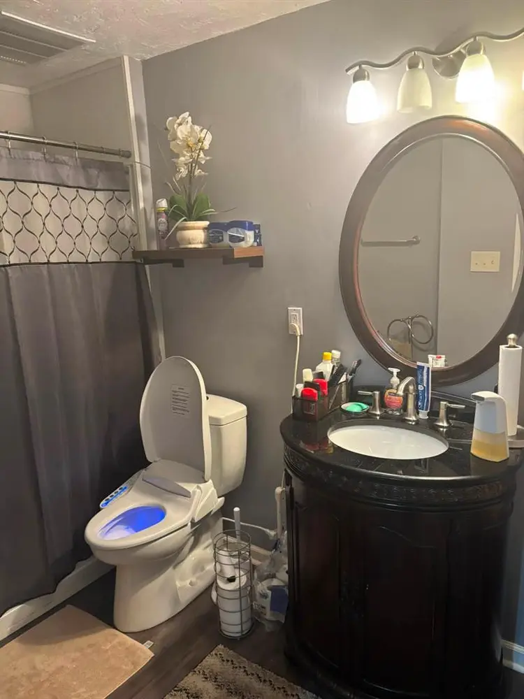 1 Bedroom Basement Unit
