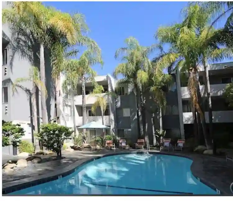 Private room near CSUN