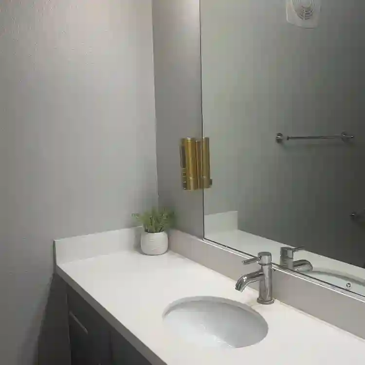 Private room near CSUN