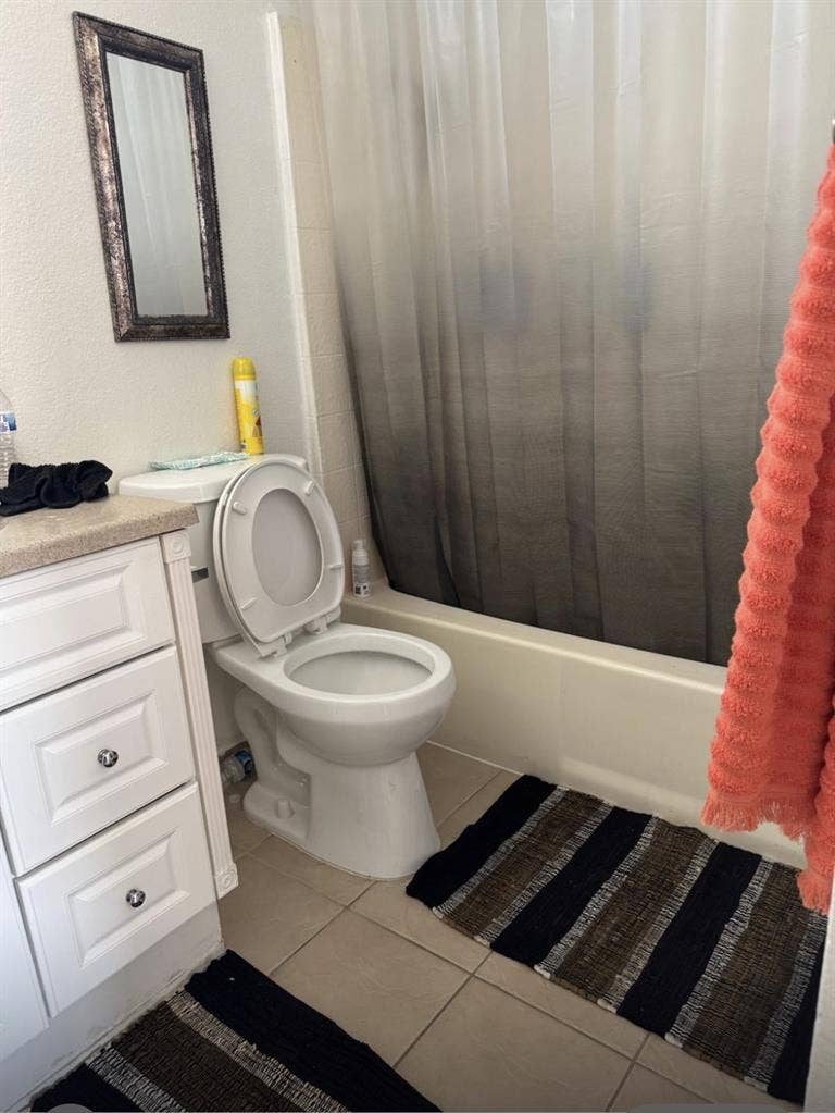 Room for rent in a Prime Location