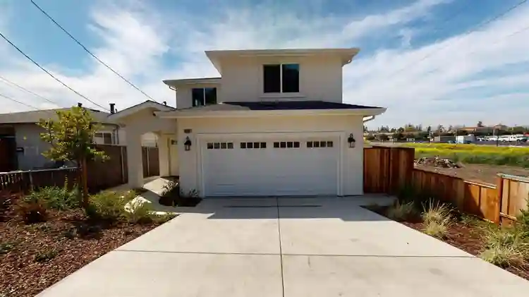 1 BR in Hayward
