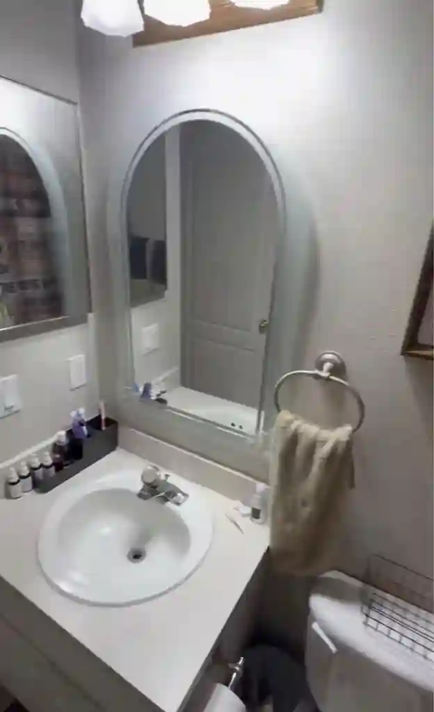 Furnished Room For Rent