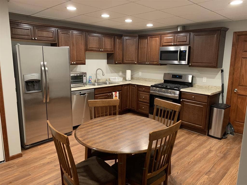 Beautiful room in Cottage Grove