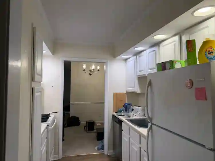 2B2B Ivy Garden Apartment with Den
