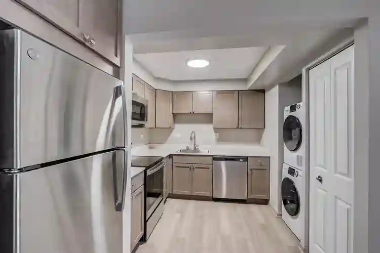 Lease takeover ends July 2027