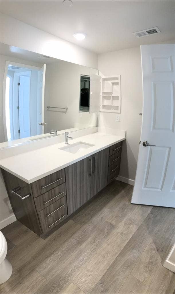 Private bedroom w/ balcony bathroom