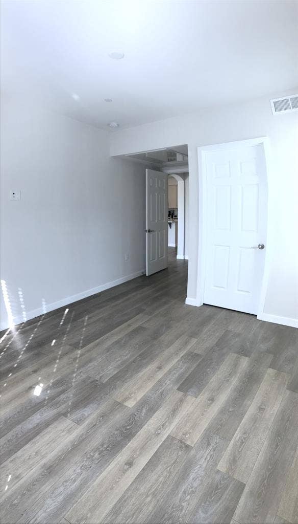 Private bedroom w/ balcony bathroom