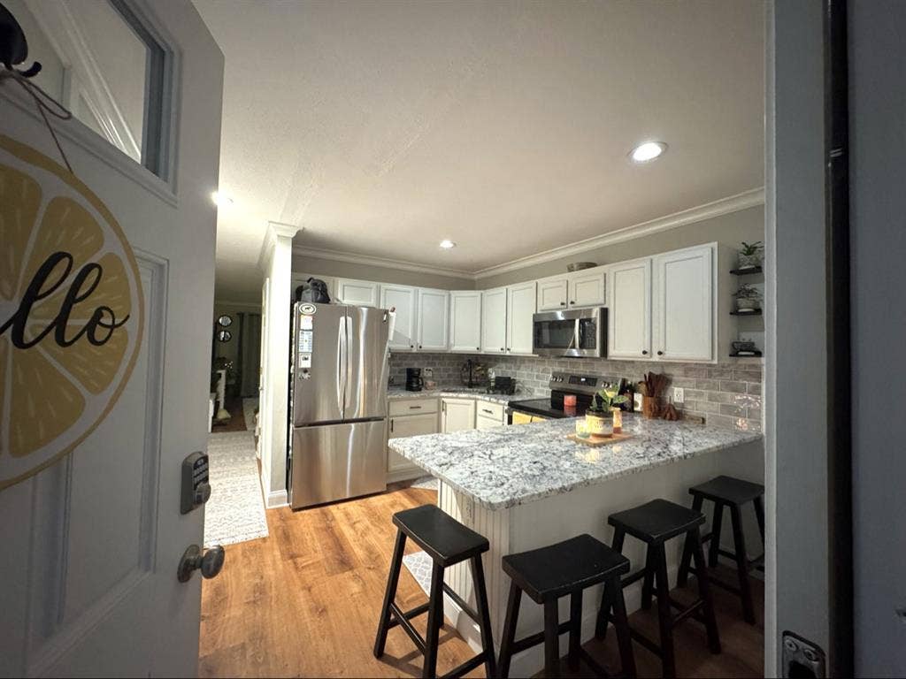 Quiet Condo 10 Min From UCONN