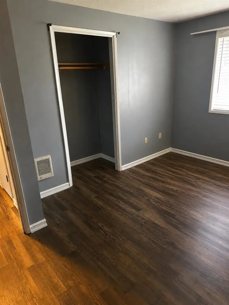 Dog-Friendly Vancouver House Share