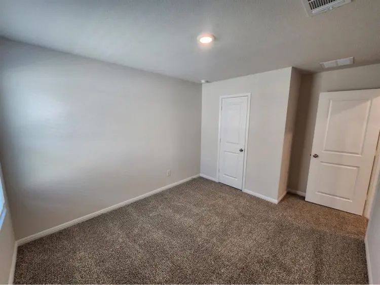 Private room Near Texas State