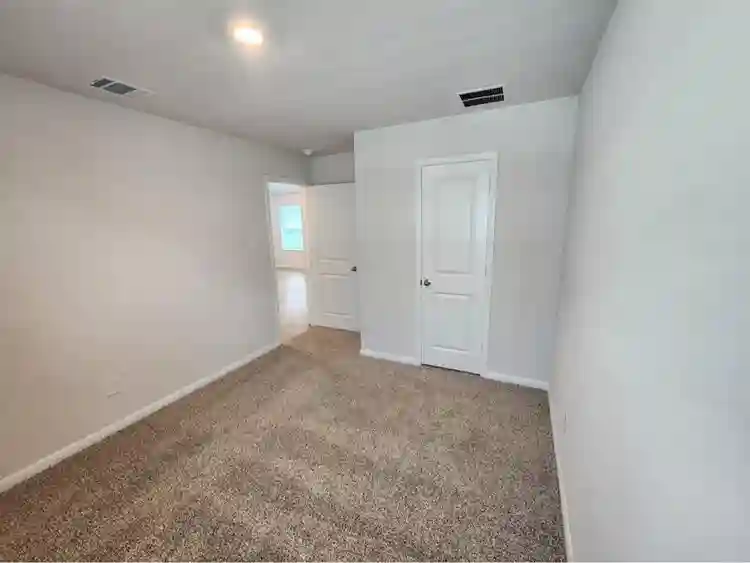 Private room Near Texas State