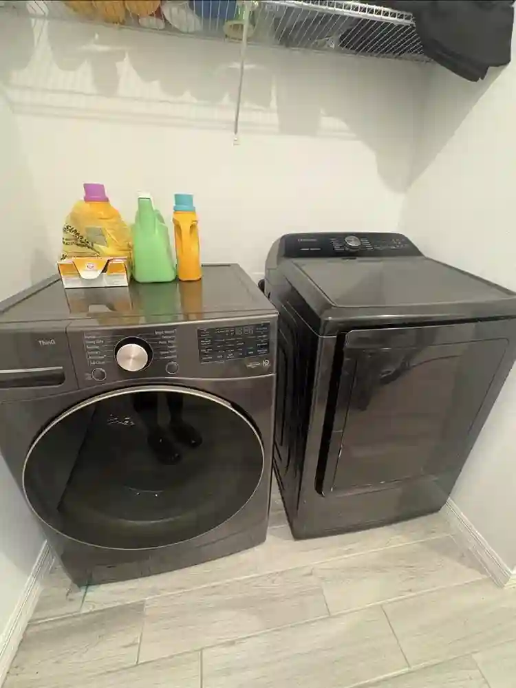 Room for rent, move in asap if need