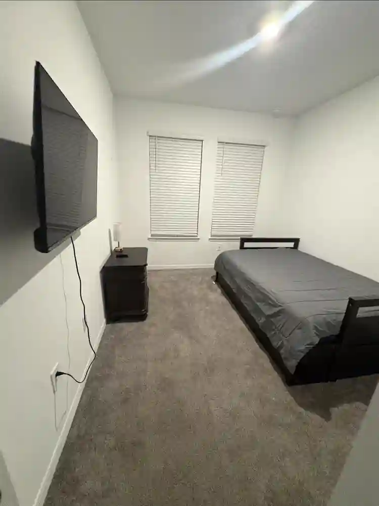 Room for rent, move in asap if need