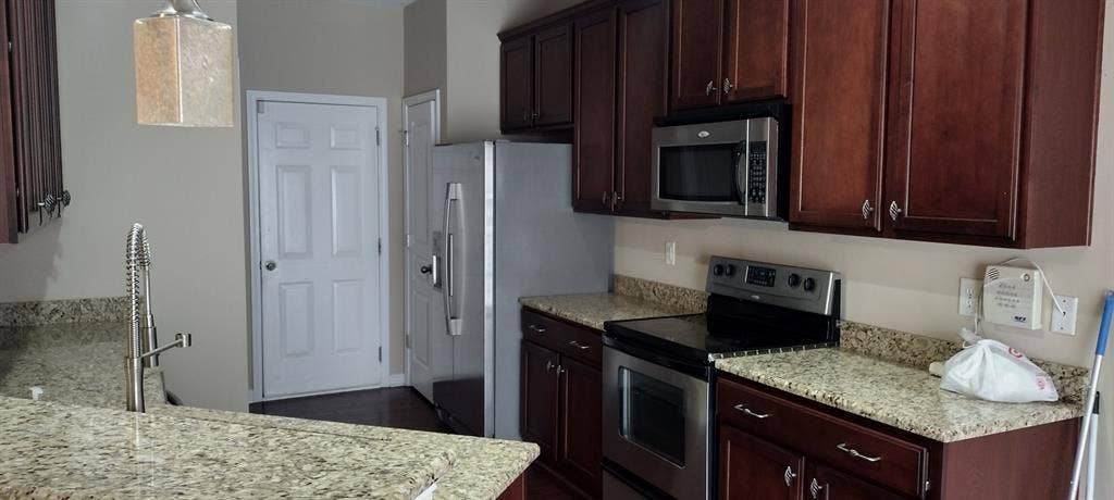 3 BR in Morrisville