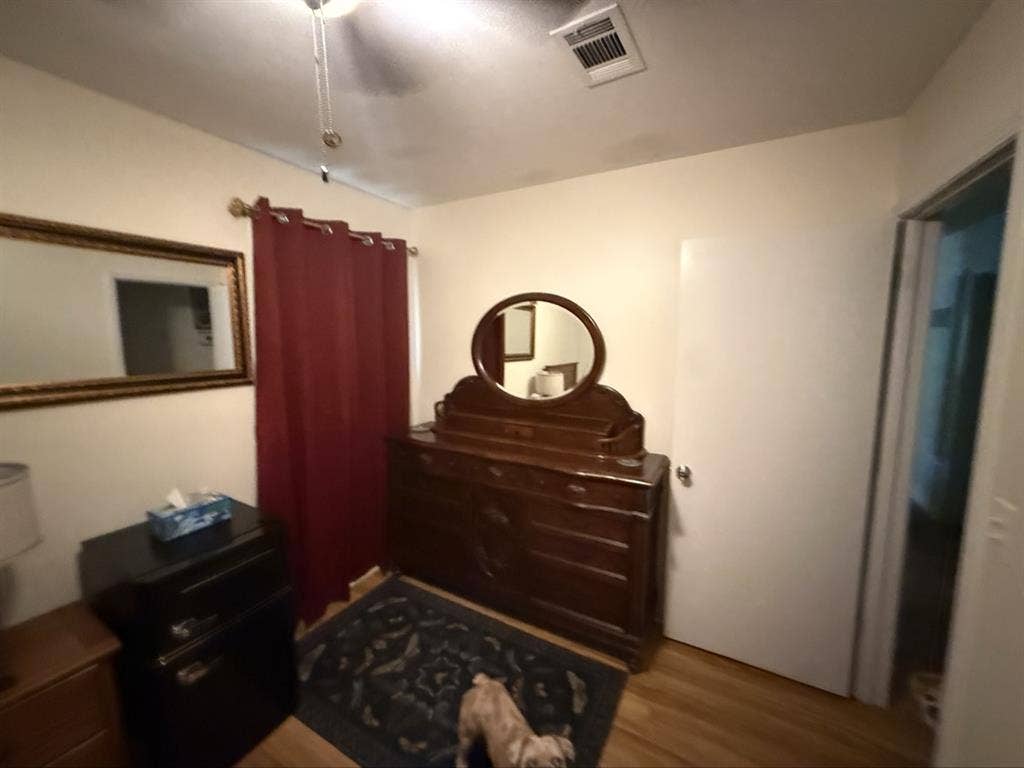 Room for rent