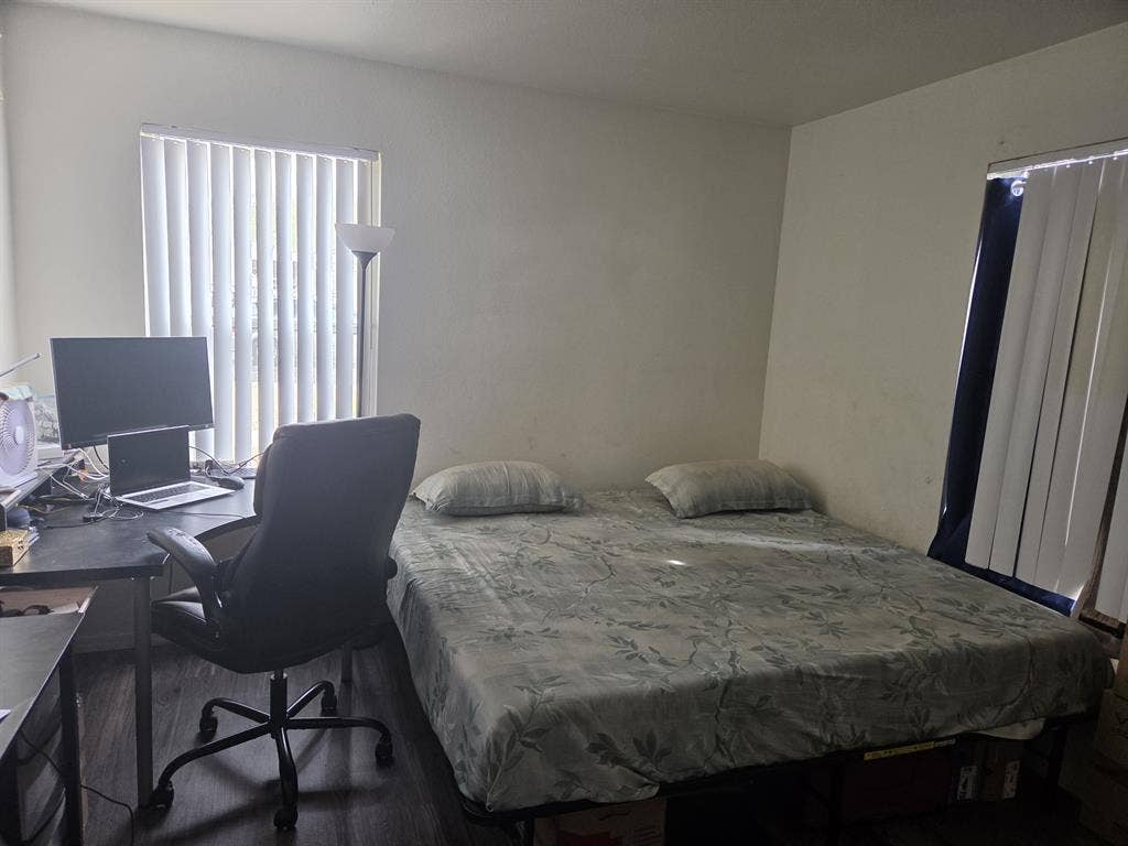 1 Bed room apartments for sublease