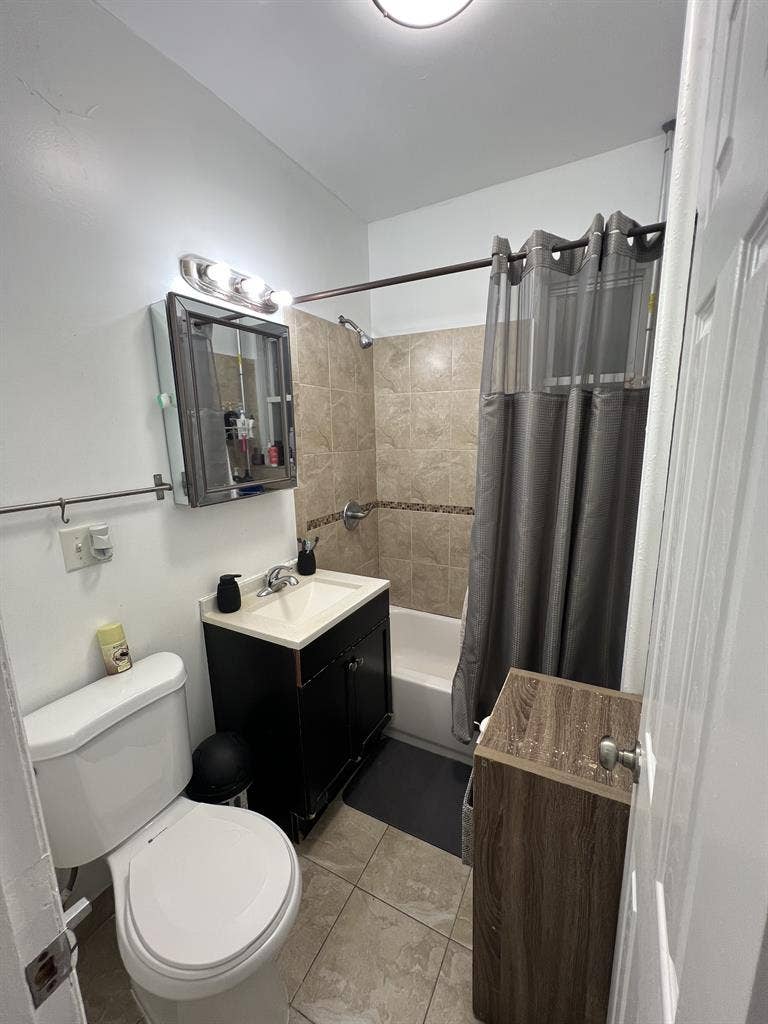Furnished Room to Sublet.