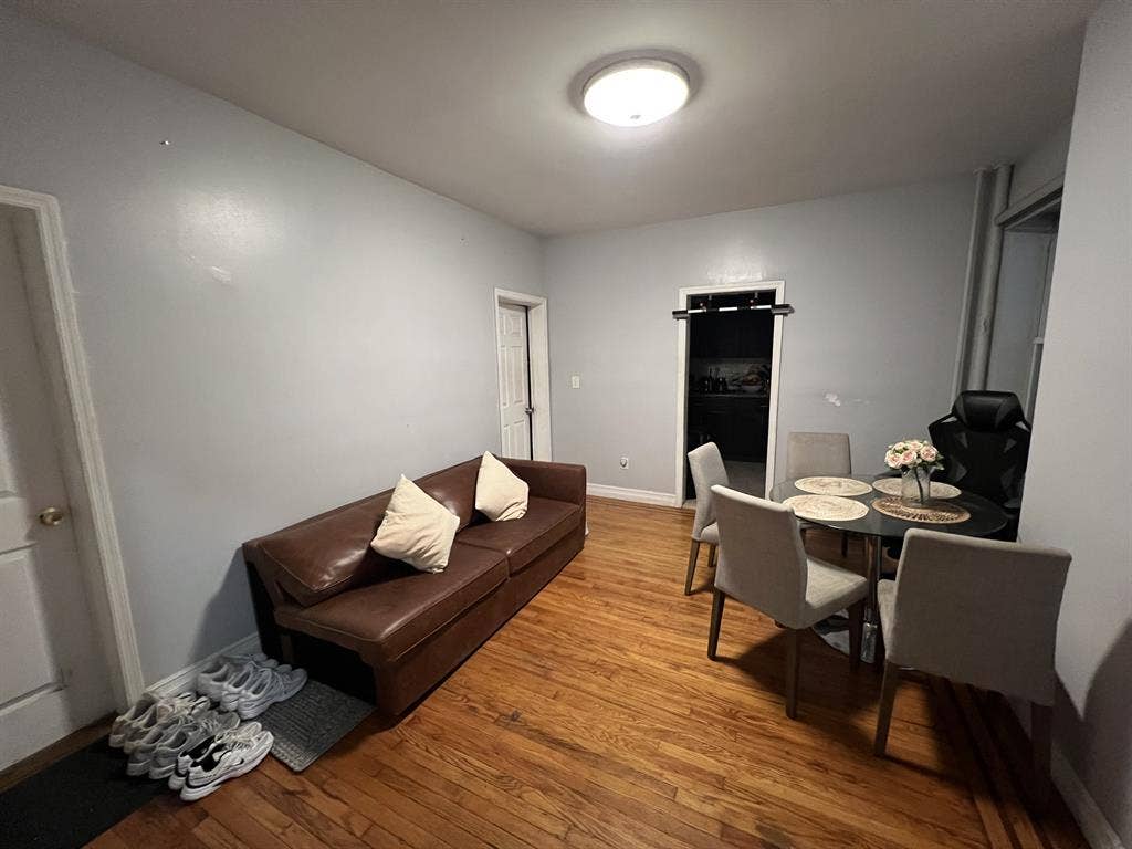 Furnished Room to Sublet.