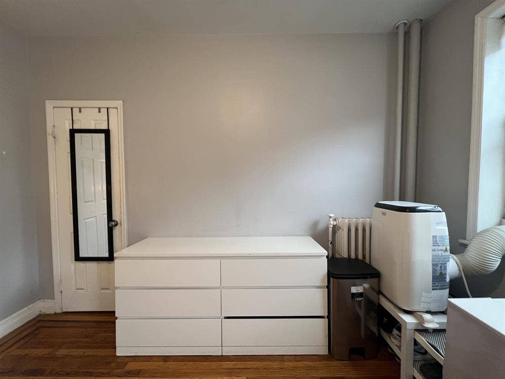 Furnished Room to Sublet.