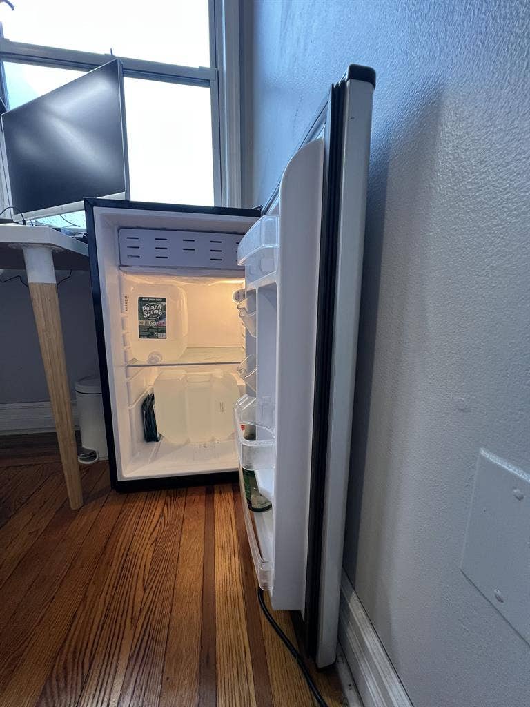 Furnished Room to Sublet.