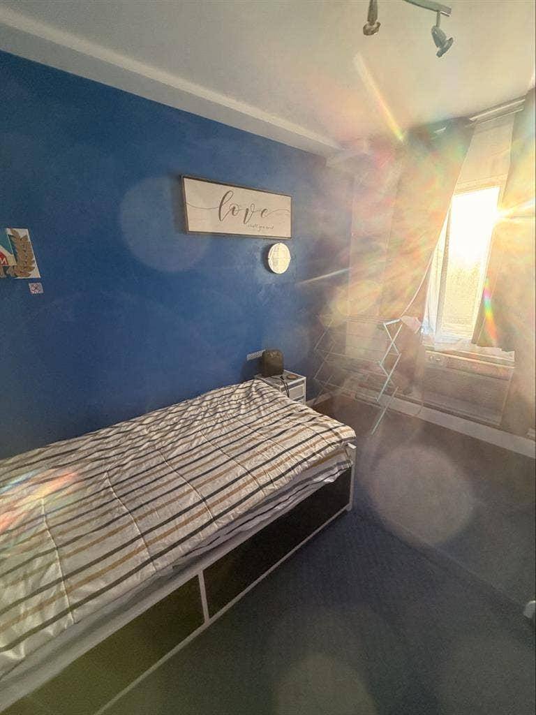 Room in Elk Grove Village