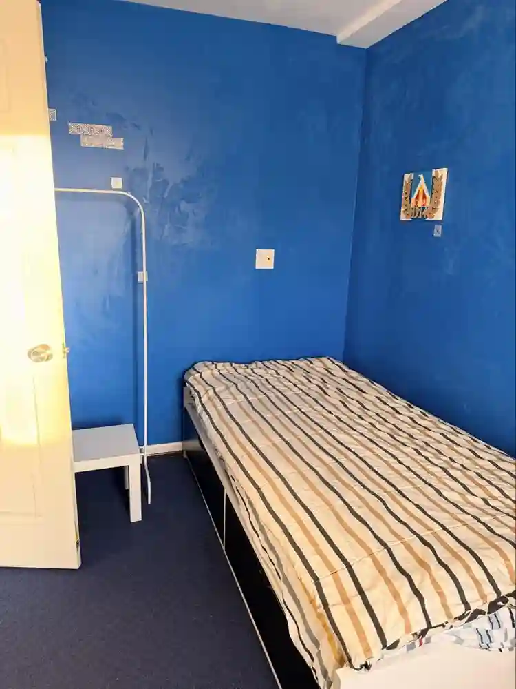 Room in Elk Grove Village