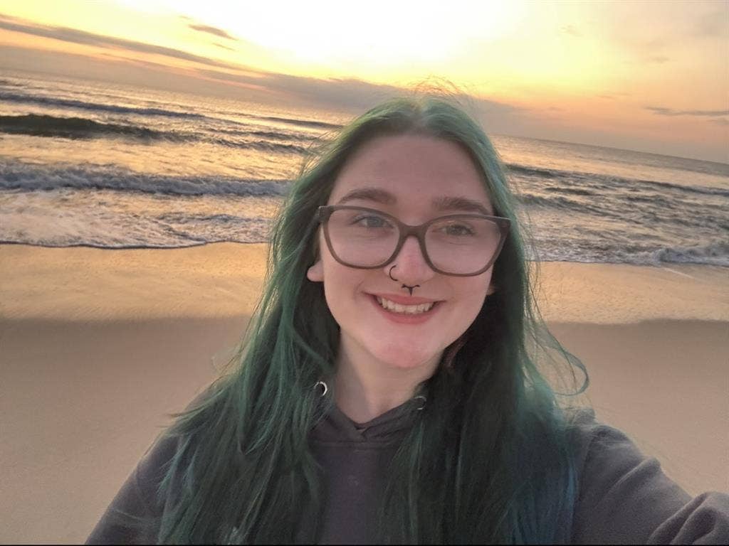 SEEKING ROOMMATE TO HOME SEARCH W/