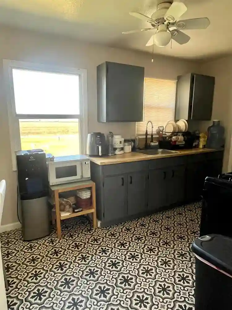 Room for Rent in French CampFemale
