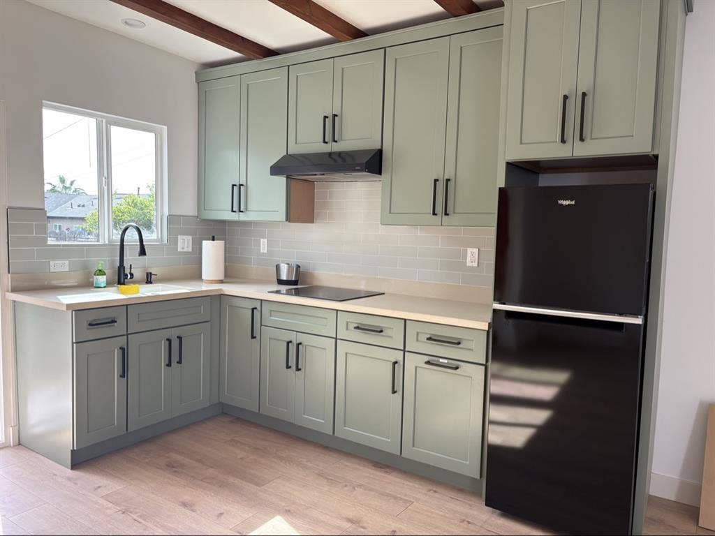 Private 2bed/1bath-Fully furnished