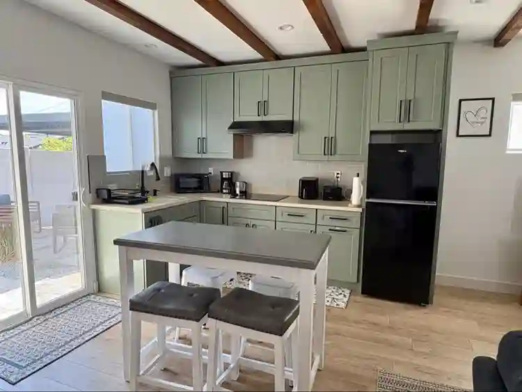 Private 2bed/1bath-Fully furnished
