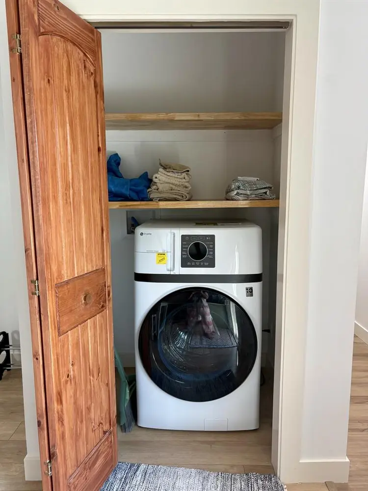 Private 2bed/1bath-Fully furnished
