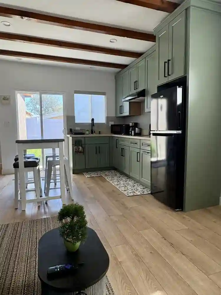 Private 2bed/1bath-Fully furnished