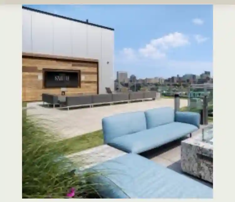 Large room for rent in luxury bldg
