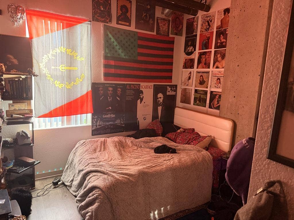 LOOKING FOR A SUBLEASE