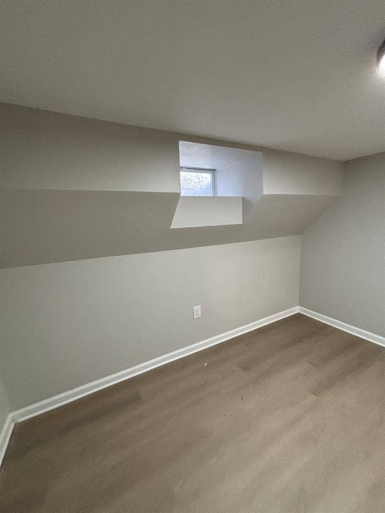 Private Basement room shared bath
