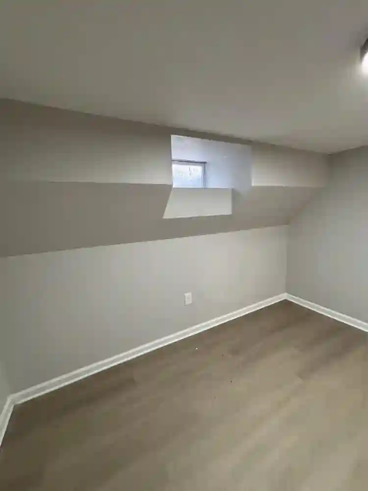 Private Basement room shared bath