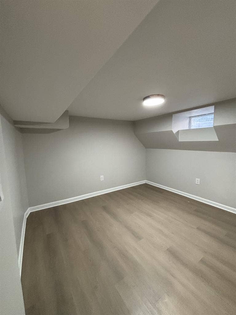 Private Basement room shared bath
