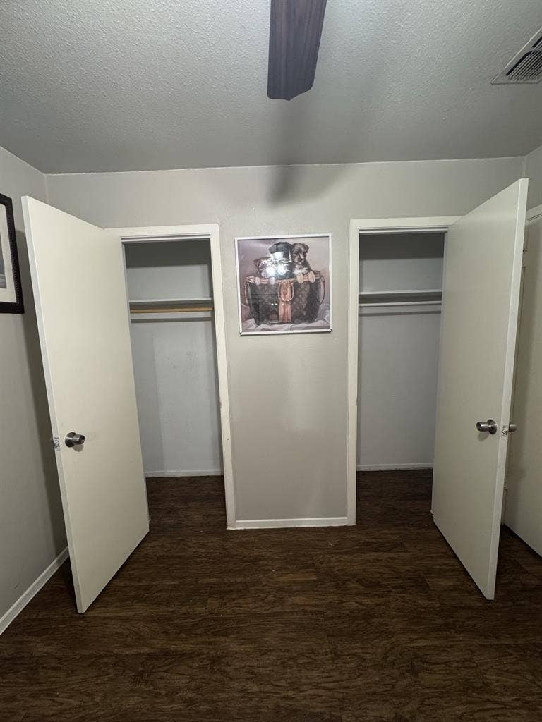 Bedroom for rent!