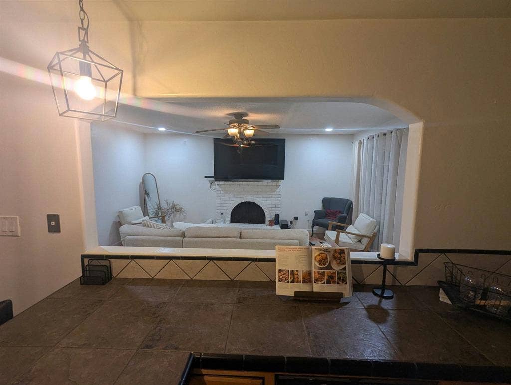 1 bedroom & a private bathroom