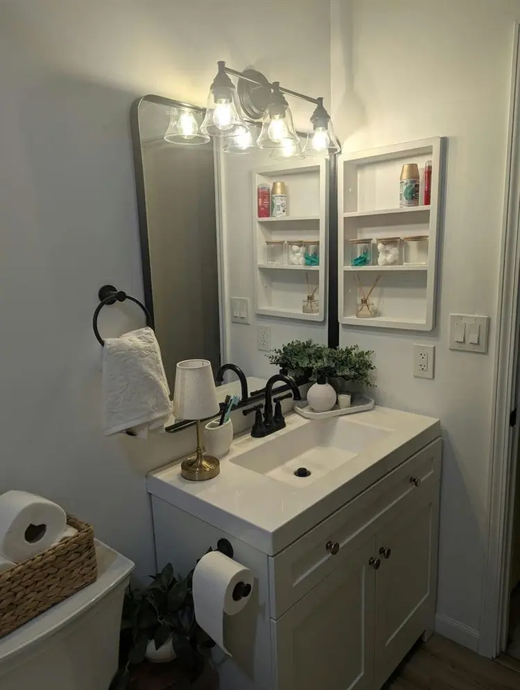 1 bedroom & a private bathroom