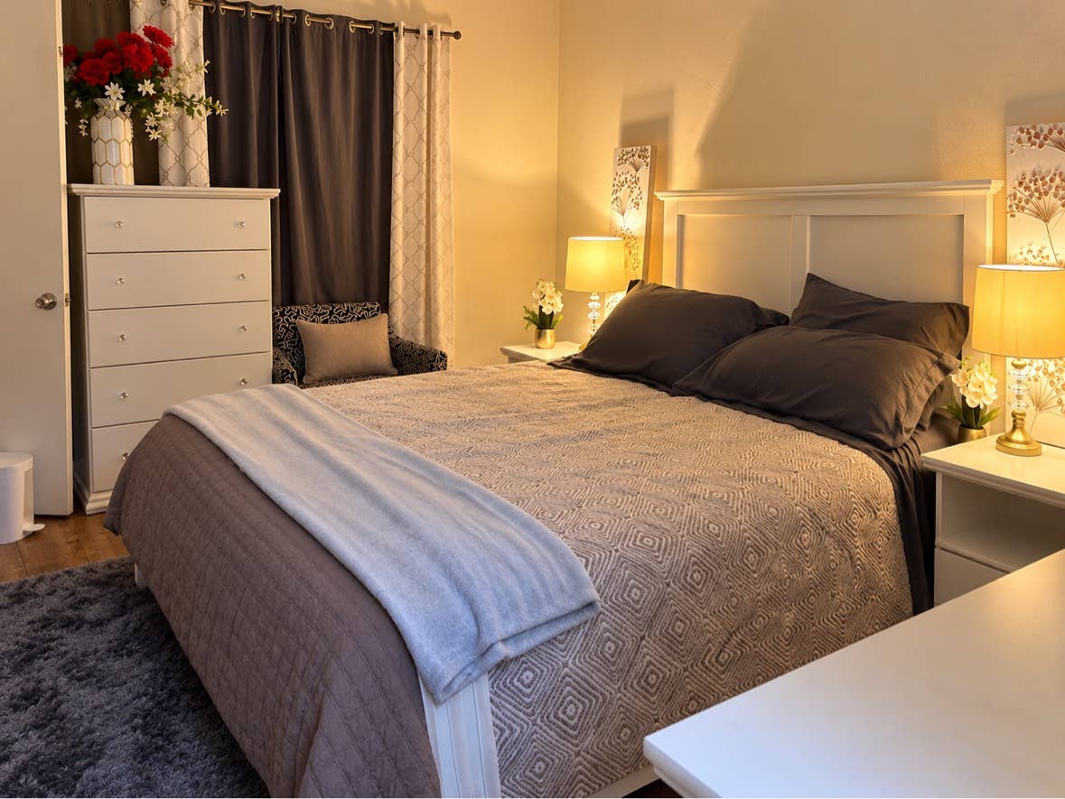 Cozy two bedroom fully furnished!
