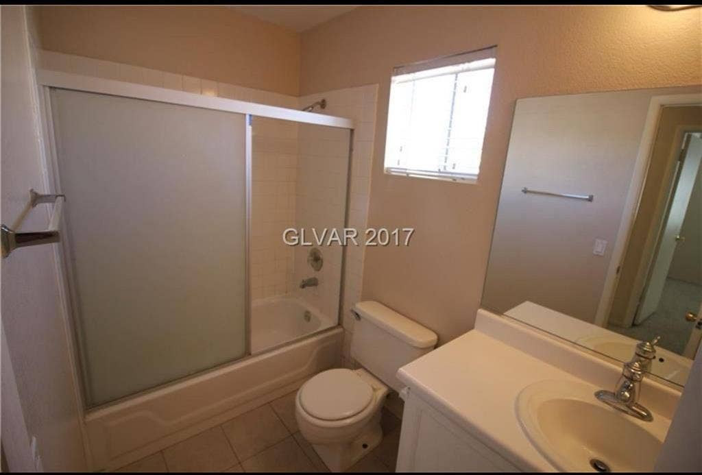 Room 4 rent in Summerlin/Boca Park