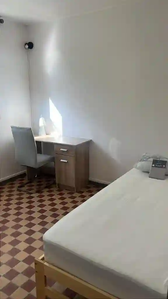 Colocation féminine, chambres