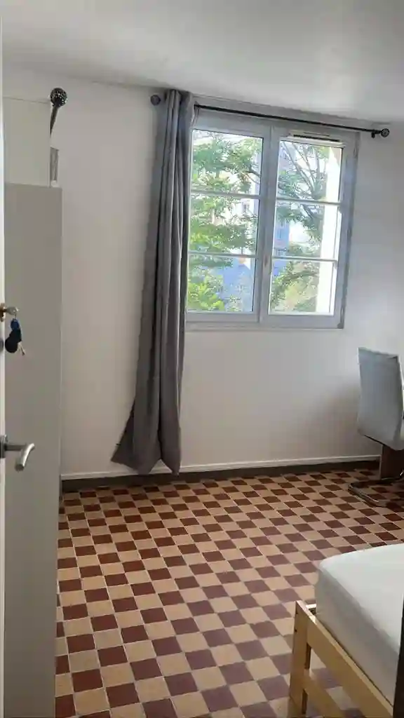 Colocation féminine, chambres