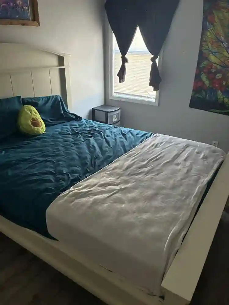 Apt J2 One bed, one bath furnished