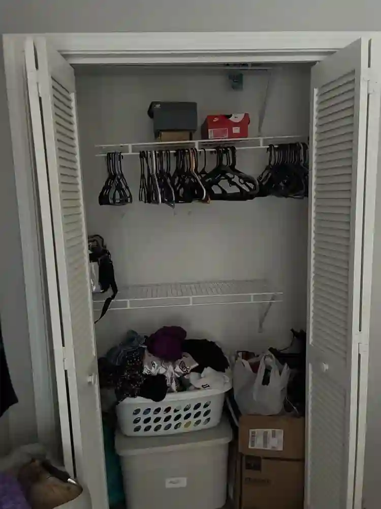 Apt J2 One bed, one bath furnished