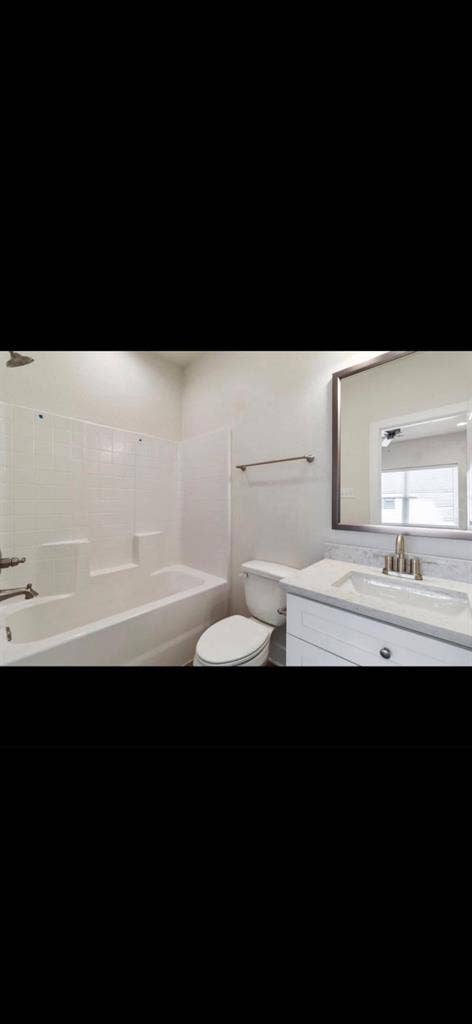 Looking for 4th roomate