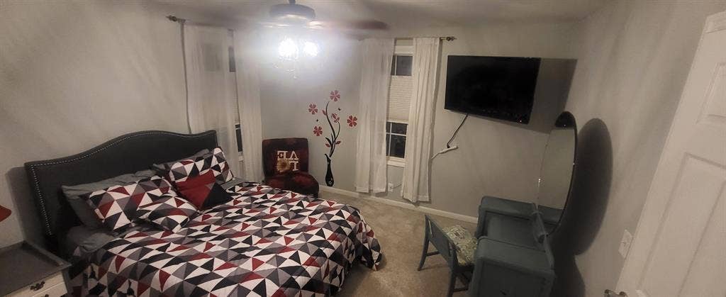 Cozy duplex near Everything