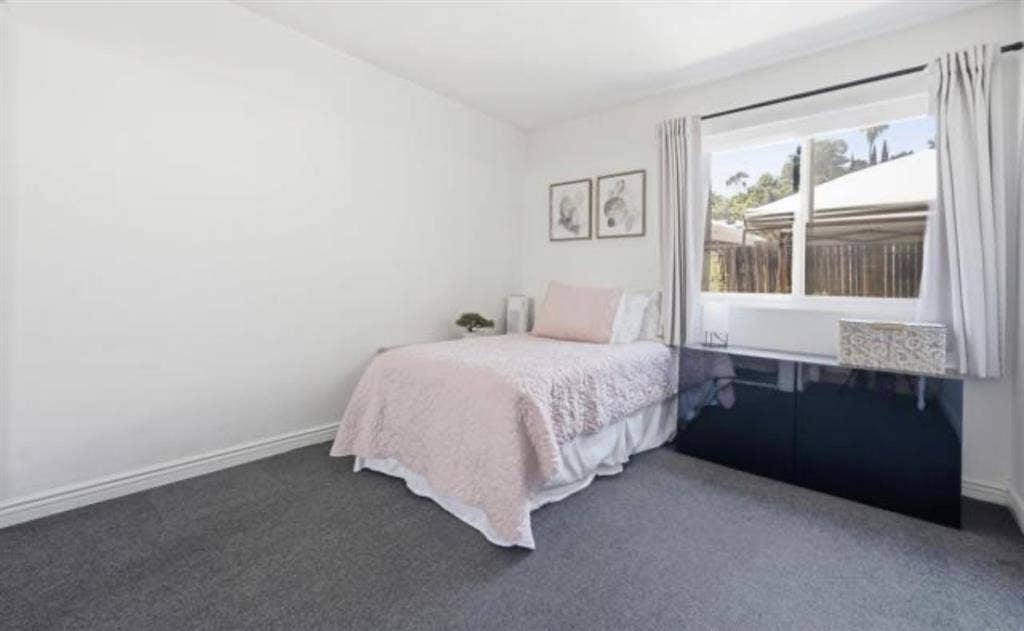 Room for rent!